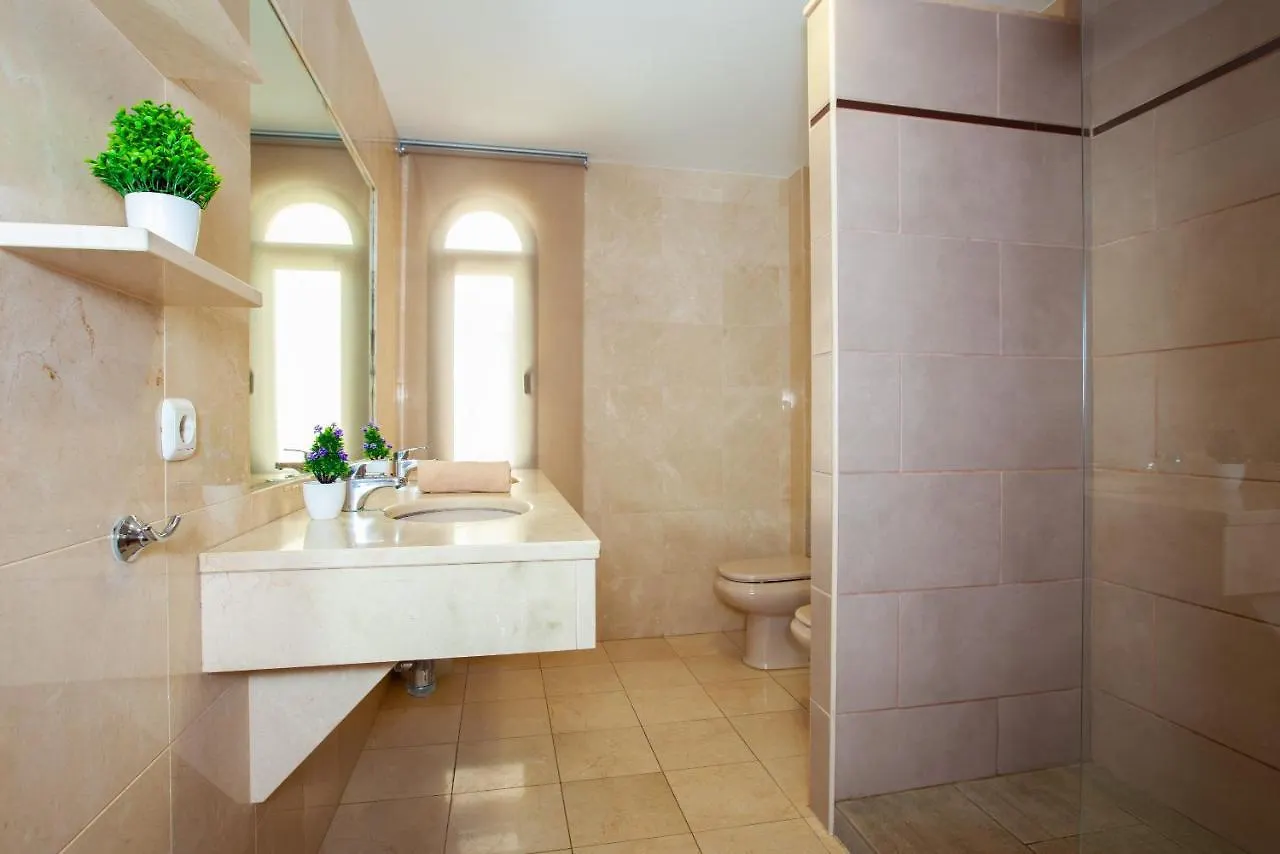 Riviera Park, Central 2 Bed Apartment Puerto del Carmen